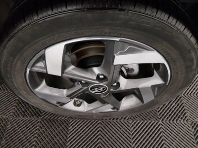 2025 Hyundai Venue - Photo 10
