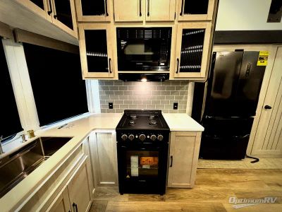 2027 Forest River Puma Vista — photo 7 view