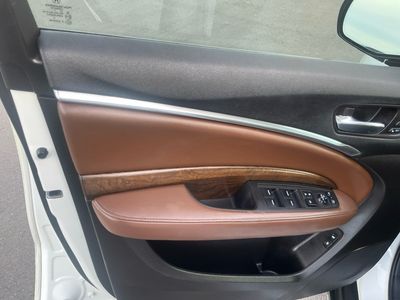 2017 Acura MDX — photo 15 view