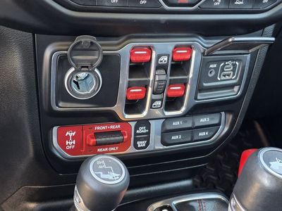 2021 Jeep Wrangler - Photo 20