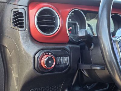 2021 Jeep Wrangler - Photo 18