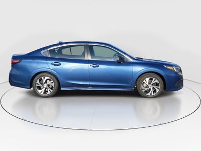 2022 Subaru Legacy — photo 8 view
