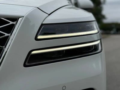 2024 Genesis GV80 — photo 12 view
