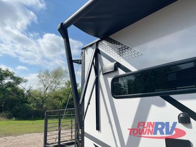 2025 Dutchmen RV Kodiak - Photo 3