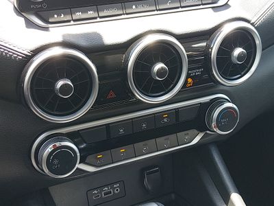 2023 Nissan Sentra - Photo 18