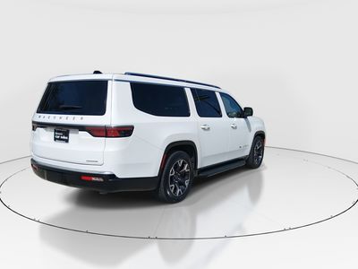2024 Jeep Wagoneer L - Photo 7