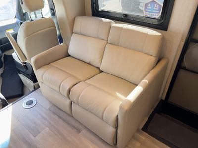 2026 Thor Motor Coach DELANO - Photo 10