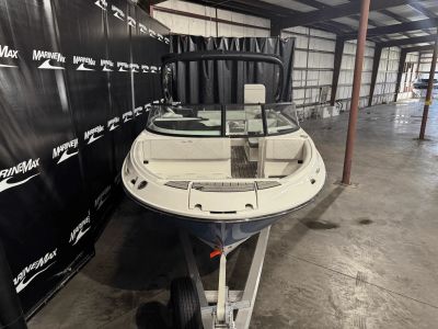 2025 Sea Ray ECT 6.2L MPI DTS BR4 - Photo 3