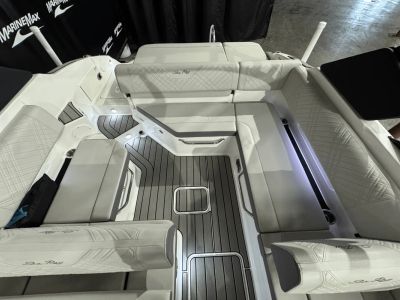 2025 Sea Ray ECT 6.2L MPI DTS BR4 - Photo 16