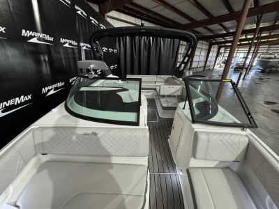 2025 Sea Ray ECT 6.2L MPI DTS BR4 - Photo 48