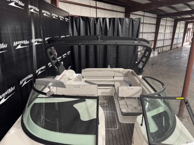 2025 Sea Ray ECT 6.2L MPI DTS BR4 - Photo 47