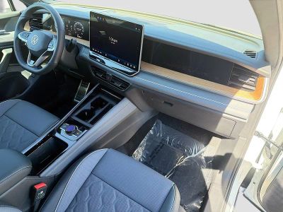 2026 Volkswagen Tiguan — photo 14 view