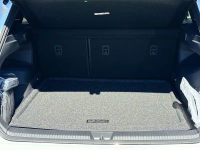 2026 Volkswagen Tiguan — photo 12 view