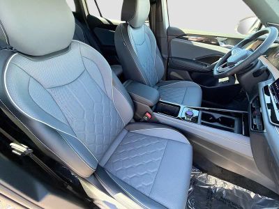 2026 Volkswagen Tiguan — photo 15 view