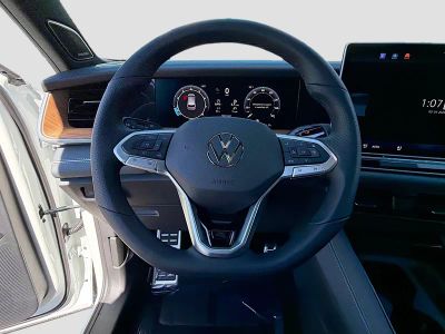 2026 Volkswagen Tiguan — photo 40 view