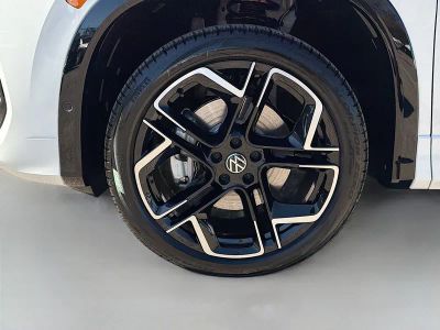 2026 Volkswagen Tiguan — photo 42 view