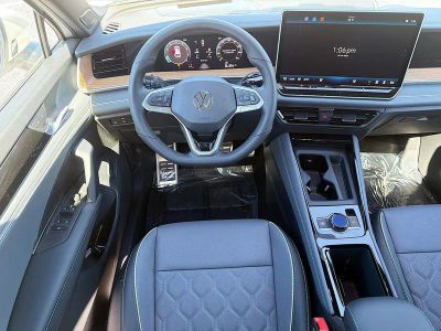 2026 Volkswagen Tiguan — photo 17 view
