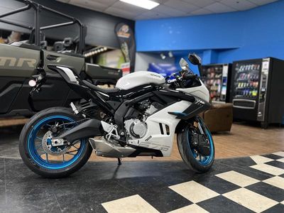 2026 CFMOTO 675SS - Photo 1