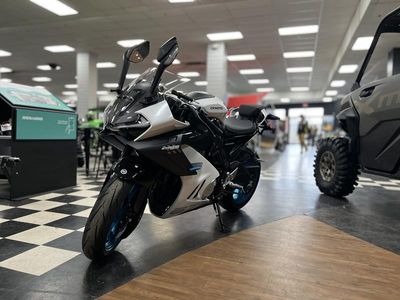 2026 CFMOTO 675SS - Photo 4