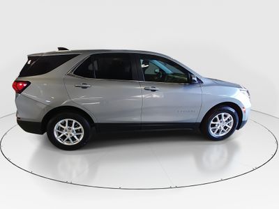 2024 Chevrolet Equinox — photo 8 view