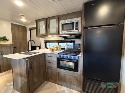 2022 Forest River RV Wildwood X-Lite - Photo 18