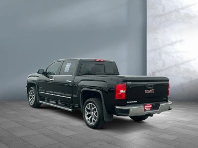 2015 GMC Sierra 1500 — interior view