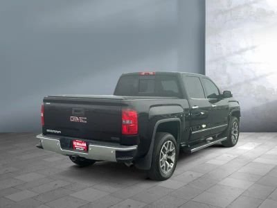 2015 GMC Sierra 1500 — engine compartment view