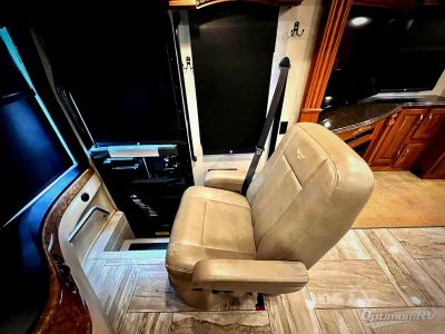 2017 Fleetwood Discovery — photo 9 view