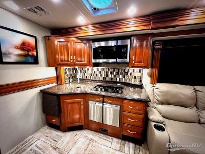 2017 Fleetwood Discovery — photo 14 view