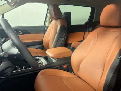 2026 Kia Carnival — photo 14 view