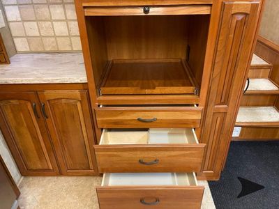 2015 DRV Luxury Suites Mobile Suites - Photo 47