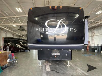 2015 DRV Luxury Suites Mobile Suites - Photo 9