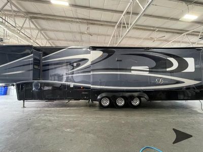 2015 DRV Luxury Suites Mobile Suites - Photo 7