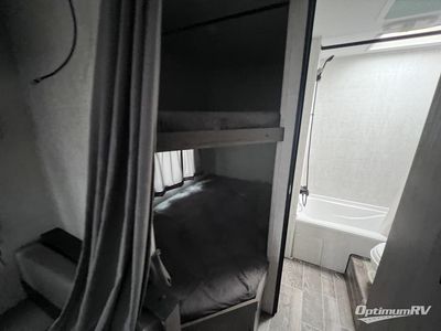 2022 Gulf Stream Kingsport Ultra Lite - Photo 9