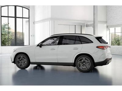 2026 Mercedes-Benz GLC — photo 32 view
