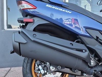 2026 Suzuki Burgman 400 - Photo 13
