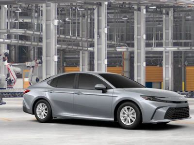 2026 Toyota Camry - Photo 16