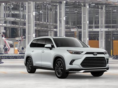 2026 Toyota Grand Highlander Hybrid - Photo 15