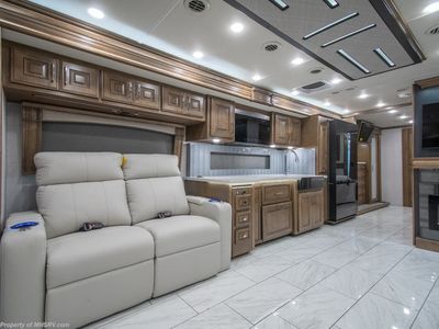 2026 Fleetwood Discovery LXE - Photo 14