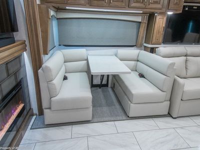 2026 Fleetwood Discovery LXE - Photo 11