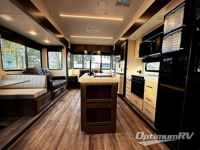 2025 Forest River Cherokee Arctic Wolf Suite - Photo 4