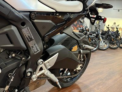 2025 CFMOTO 675SS - Photo 15