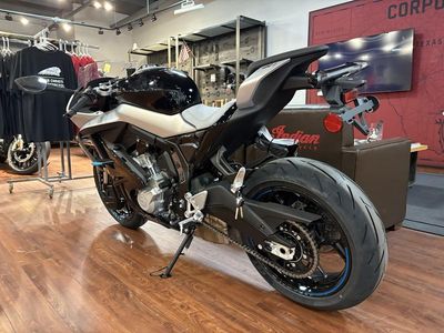 2025 CFMOTO 675SS - Photo 4