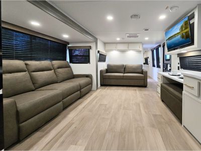 2027 Grand Design Transcend Xplor - Photo 3
