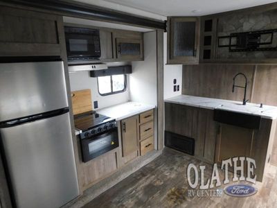 2022 Forest River RV Cherokee Wolf Pack - Photo 7