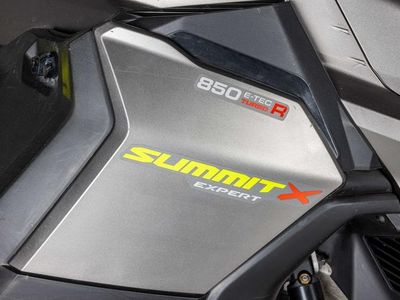 2023 Ski-Doo Summit X with Expert Package Rotax 850 E-TEC Turbo R 154 H_Alt 4.5 in. - Photo 18