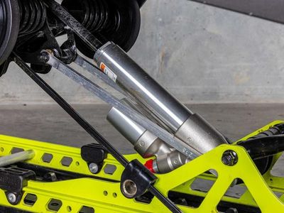 2023 Ski-Doo Summit X with Expert Package Rotax 850 E-TEC Turbo R 154 H_Alt 4.5 in. - Photo 7