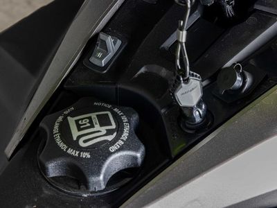 2023 Ski-Doo Summit X with Expert Package Rotax 850 E-TEC Turbo R 154 H_Alt 4.5 in. - Photo 17