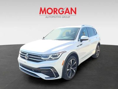 2023 Volkswagen Tiguan — photo 8 view