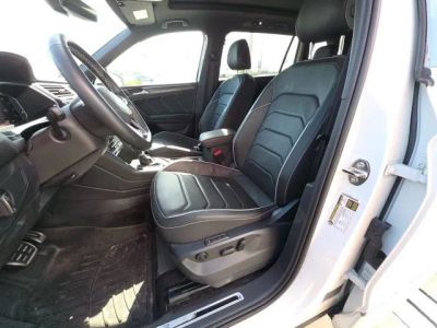 2023 Volkswagen Tiguan — photo 14 view